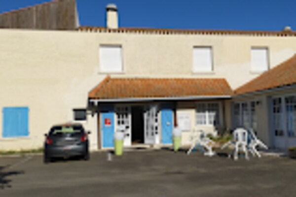 Foto van Villa-Le Sherwood Estate in Californiכ - Vakantiehuis in Notre-Dame-de-Monts - ExteriorSummer