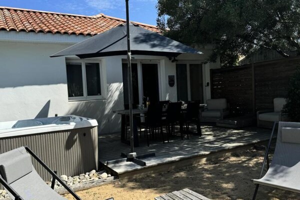 Foto van Villa-Le Sherwood Estate in Californiכ - Vakantiehuis in Notre-Dame-de-Monts - ExteriorSummer