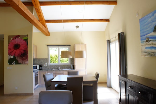 Foto van Villa in Les Forges met Golf en Zwembad - Vakantiehuis in Les Forges - DiningRoom