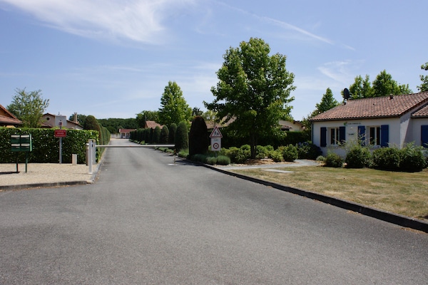 Foto van Villa in Les Forges met Golf en Zwembad - Vakantiehuis in Les Forges - Facilities