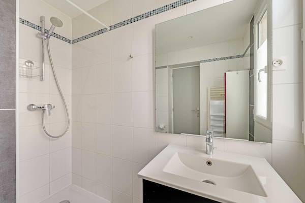 Foto van Intimiste studio – 2P – Malakoff - Vakantiehuis in Malakoff - BathRoom