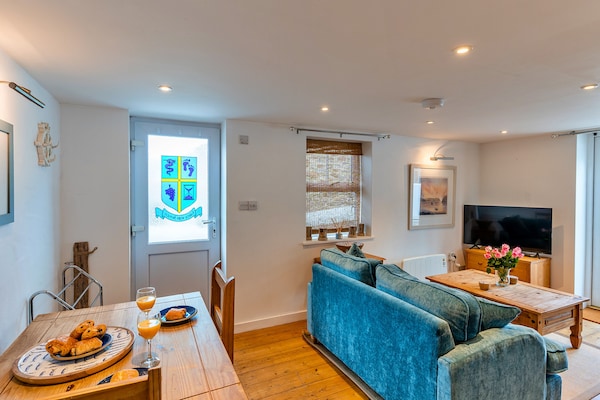 Foto van Cottage in Porthleven bij Strand & Haven - Vakantiehuis in Porthleven - LivingRoom