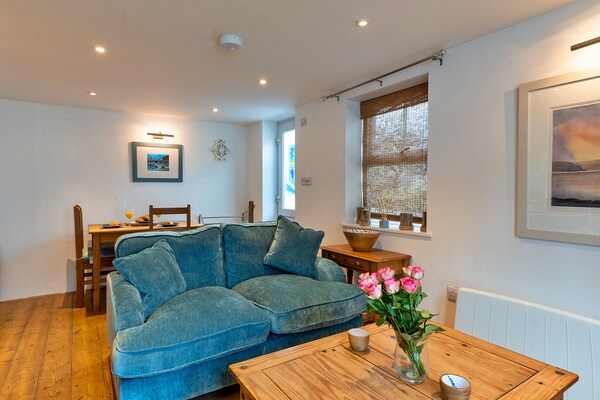 Foto van Cottage in Porthleven bij Strand & Haven - Vakantiehuis in Porthleven - LivingRoom