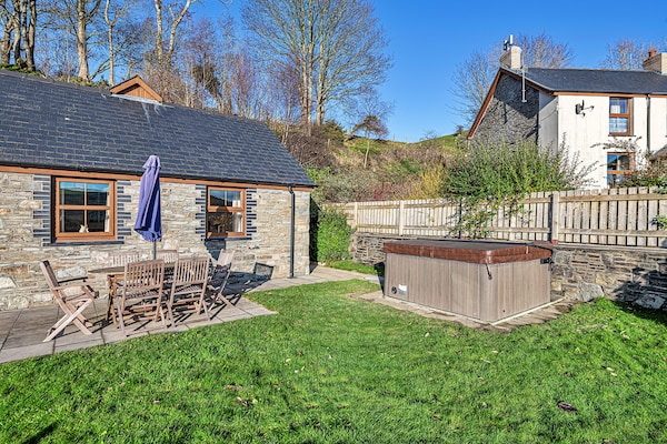 Foto van Cottage bij Cardigan Bay met Bubbelbad - Vakantiehuis in Talybont - Outdoor