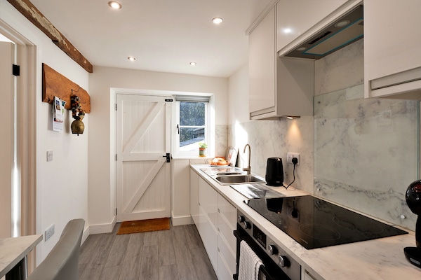 Foto van Cottage in Chilton Foliat bij Savernake Bos - Vakantiehuis in Hungerford - Kitchen