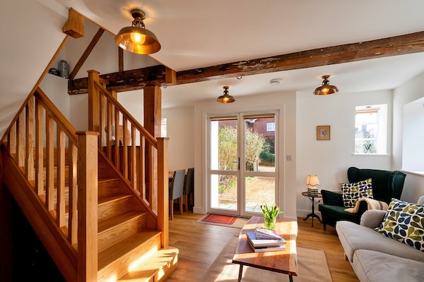 Foto van Cottage in Chilton Foliat bij Savernake Bos - Vakantiehuis in Hungerford - LivingRoom