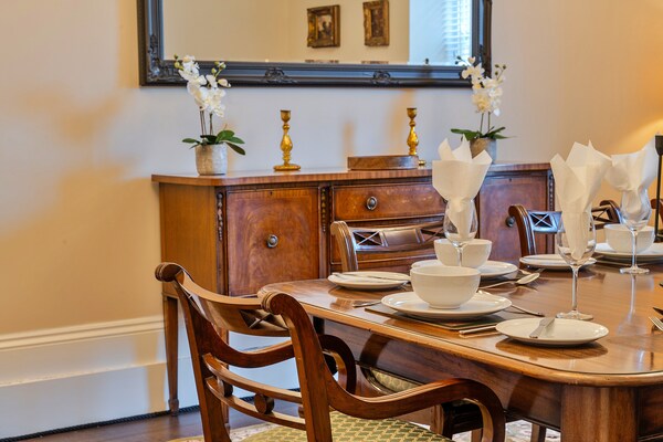 Foto van Cottage in Cornwall bij Helford River & Hot Tub - Vakantiehuis in Gweek - DiningRoom