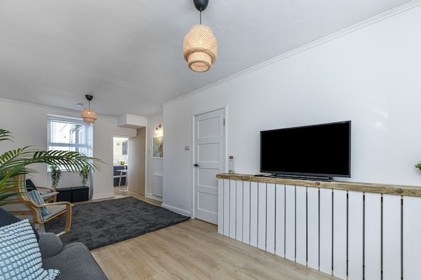 Foto van Cottage in Snowdonia met Filmkamer & Uitzicht - Vakantiehuis in Blaenau Ffestiniog - LivingRoom