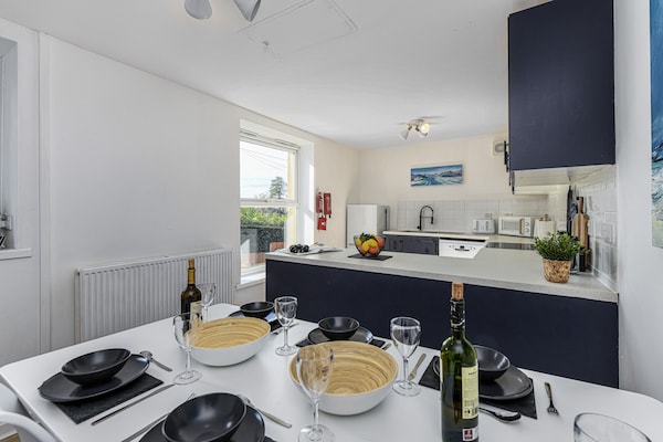 Foto van Cottage in Snowdonia met Filmkamer & Uitzicht - Vakantiehuis in Blaenau Ffestiniog - Kitchen