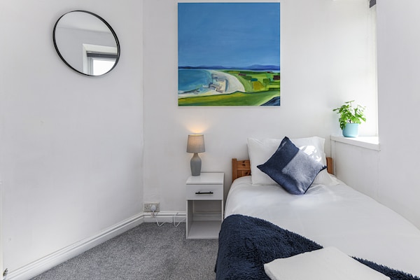 Foto van Cottage in Snowdonia met Filmkamer & Uitzicht - Vakantiehuis in Blaenau Ffestiniog - BedRoom