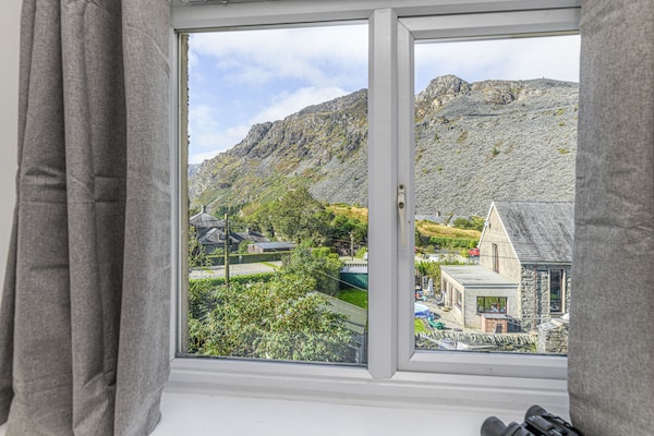 Foto van Cottage in Snowdonia met Filmkamer & Uitzicht - Vakantiehuis in Blaenau Ffestiniog - BedRoom
