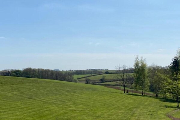 Foto van Schuur in Cotswolds met Hot Tub & Uitzicht - Vakantiehuis in Little Rissington - AreaSummer20KM