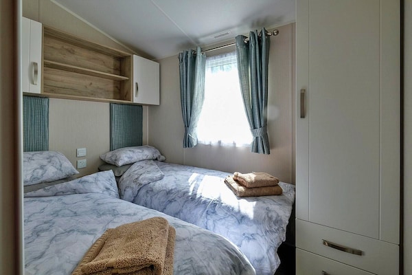 Foto van Stacaravan Isle of Wight bij Thorness Bay - Vakantiehuis in Great Thorness - BedRoom