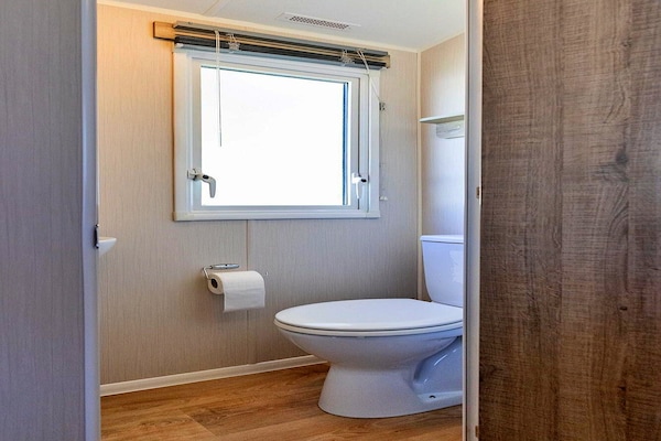 Foto van Stacaravan Isle of Wight bij Thorness Bay - Vakantiehuis in Great Thorness - BathRoom