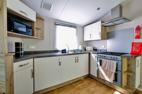 Foto van Stacaravan Isle of Wight bij Thorness Bay - Vakantiehuis in Great Thorness - Kitchen