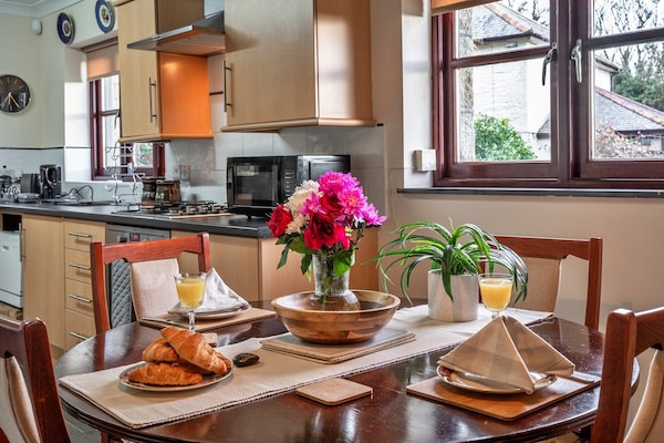Foto van Bungalow in Cornwall met boomgaardzicht - Vakantiehuis in Hayle - DiningRoom