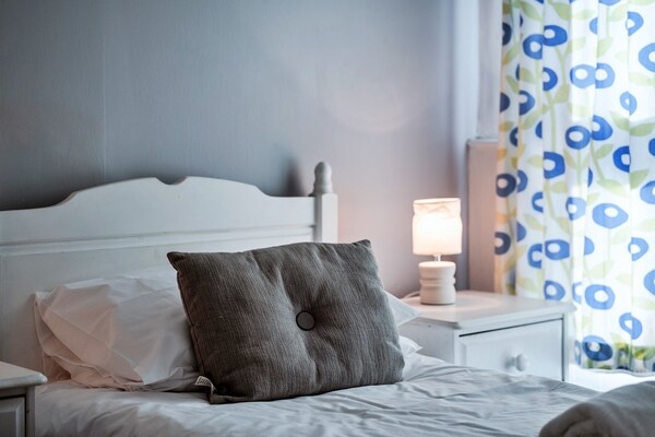 Foto van Cottage in Sennen met Uitzicht op Zee - Vakantiehuis in Sennen - BedRoom