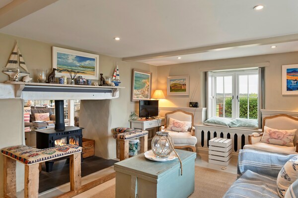 Foto van Schoolhuis in Cornwall bij Mawgan Porth - Vakantiehuis in St Eval - LivingRoom