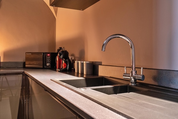 Foto van Georgian Hall in Hickleton met Grote Tuinen - Vakantiehuis in Doncaster - Kitchen