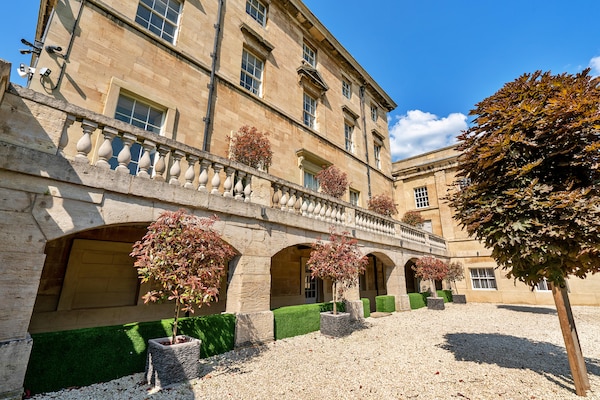Foto van Georgian Hall in Hickleton met Grote Tuinen - Vakantiehuis in Doncaster - Outdoor