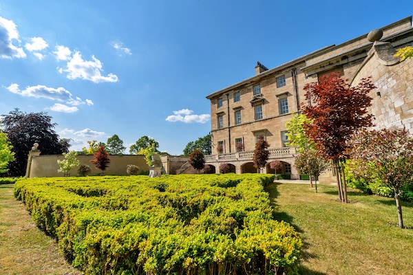 Foto van Georgian Hall in Hickleton met Grote Tuinen - Vakantiehuis in Doncaster - Outdoor