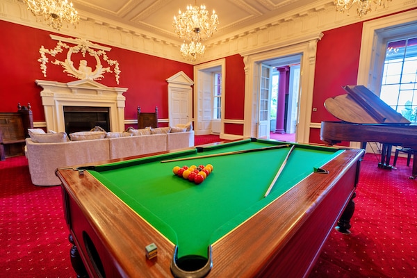 Foto van Georgian Hall in Hickleton met Grote Tuinen - Vakantiehuis in Doncaster - LivingRoom