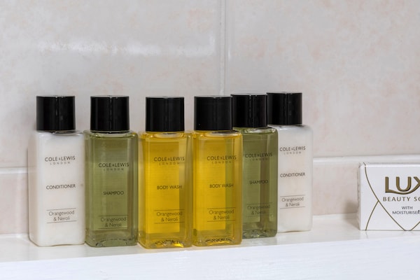 Foto van Cottage in Shropshire met privébubbelbad - Vakantiehuis in Craven Arms - BathRoom