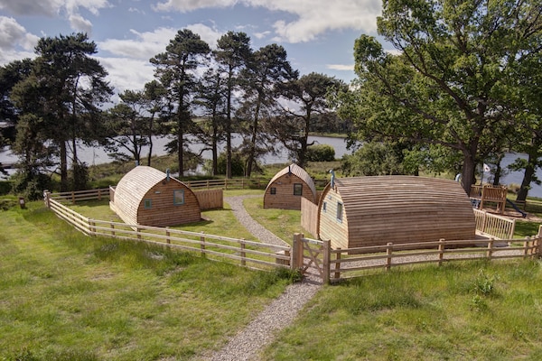 Foto van Huisdiervriendelijke hut aan het meer. - Vakantiehuis in Hexham - Outdoor
