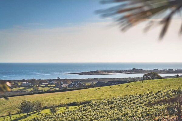 Foto van Herderhut op Llŷn Schiereiland bij Privémeer - Vakantiehuis in Pwllheli - AreaSummer5KM