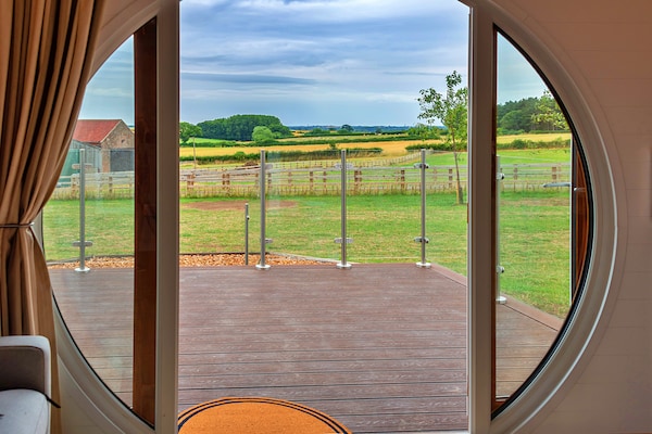 Foto van Glamping in Yorkshire bij Kust - Vakantiehuis in York - TerraceBalcony