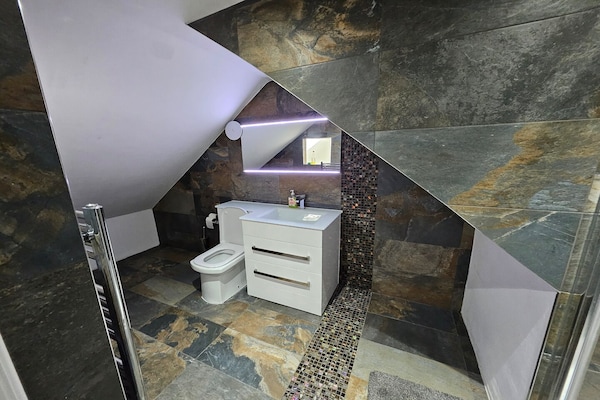 Foto van Appartement Met Drie Slaapkamers (12 Gasten) - Vakantiehuis in Windsor - BathRoom