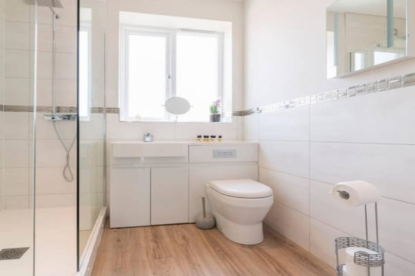 Foto van Appartement met parkeergelegenheid, South Quay - Vakantiehuis in Great Yarmouth - BathRoom
