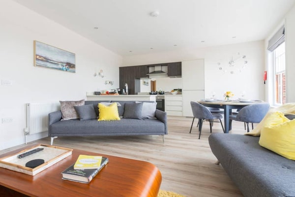 Foto van Appartement met parkeergelegenheid, South Quay - Vakantiehuis in Great Yarmouth - LivingRoom