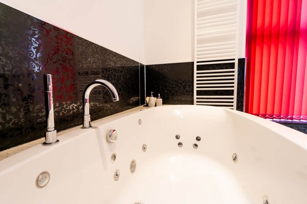Foto van Appartement met achtertuin - Vakantiehuis in Caister-on-Sea - BathRoom