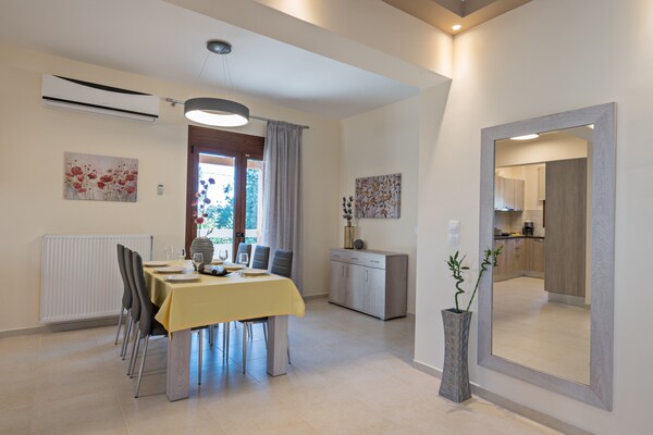 Foto van Villa in Gallos bij Rethymno Strand - Vakantiehuis in Gallos - DiningRoom