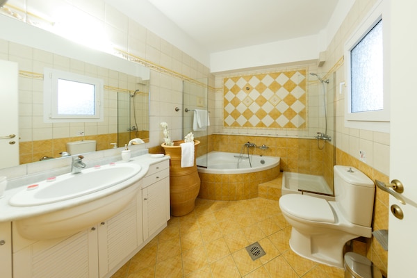 Foto van Villa in Kalpaki met Privézwembad - Vakantiehuis in Zakynthos - BathRoom