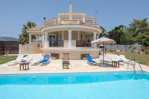 Foto van Villa in Kalpaki met Privézwembad - Vakantiehuis in Zakynthos - ExteriorSummer