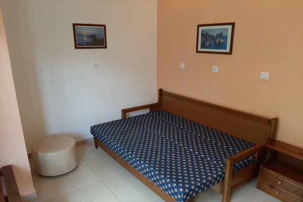 Foto van Geweldig appartement in Mpenitses met terras - Vakantiehuis in Mpenitses - LivingRoom