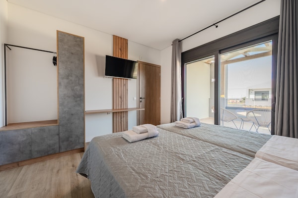 Foto van Het appartement van het Rosy-paar - Vakantiehuis in Anopolis - BedRoom