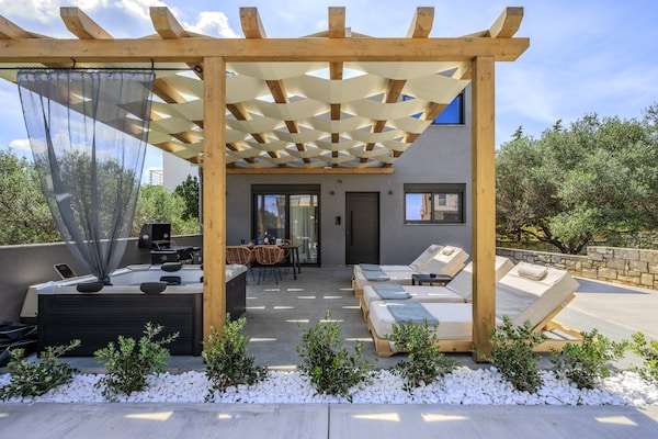 Foto van Het appartement van het Rosy-paar - Vakantiehuis in Anopolis - Outdoor