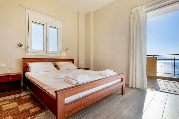 Foto van Studio in Ravdoucha met Zeezicht Balkon - Vakantiehuis in RAVDOUCHA - BedRoom