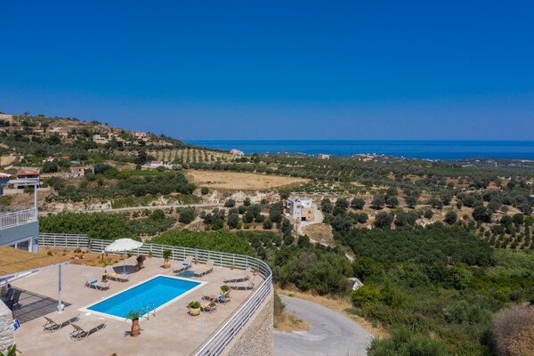 Foto van Villa in Agia Triada met privézwembad - Vakantiehuis in Agia Triada - Outdoor