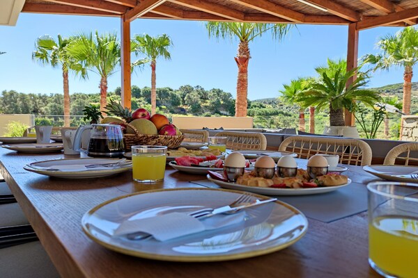 Foto van Ruime villa in Kyrianna - Vakantiehuis in Kyrianna - terrace