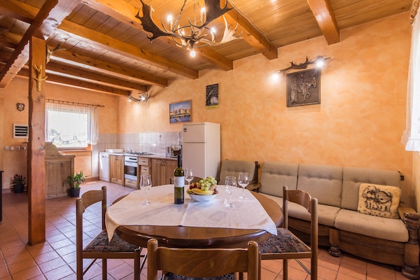 Foto van Vakantiehuis in Brod Moravice met Zwembad - Vakantiehuis in Brod Moravice - DiningRoom