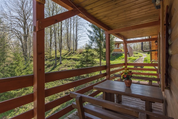 Foto van Vakantiehuis in Brod Moravice met Zwembad - Vakantiehuis in Brod Moravice - TerraceBalcony