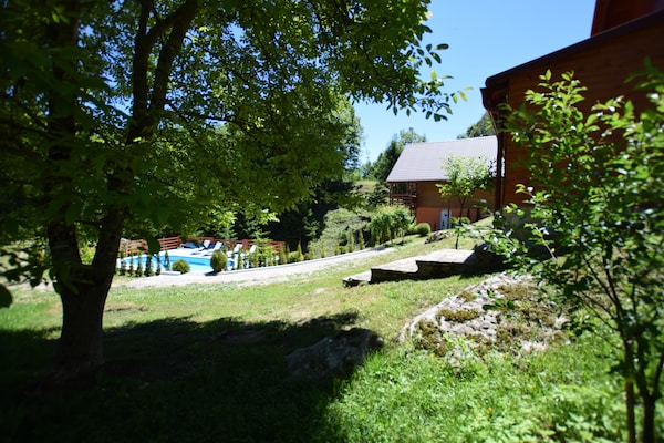 Foto van Vakantiehuis in Brod Moravice met Zwembad - Vakantiehuis in Brod Moravice - GardenSummer