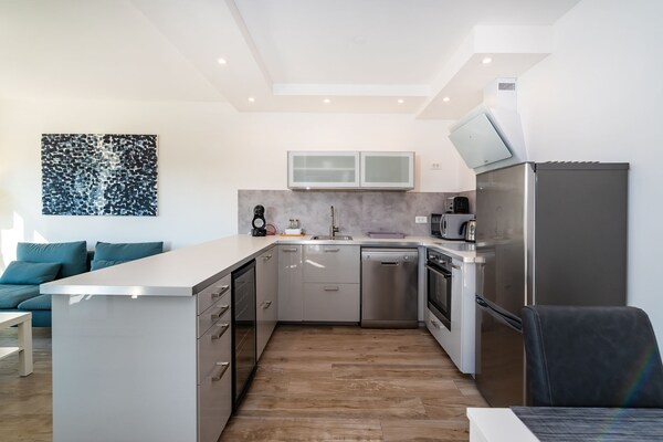 Foto van Villa in Bibinje met privézwembad - Vakantiehuis in Bibinje - Kitchen