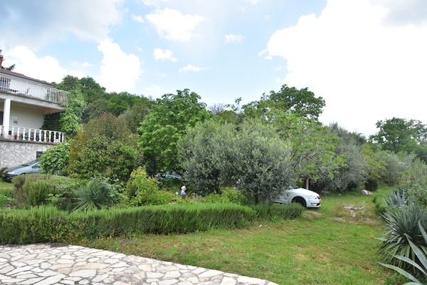 Foto van Appartement in Labin bij het Strand - Vakantiehuis in Drenje - GardenSummer