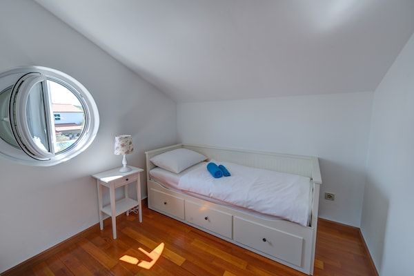 Foto van Villa in Murter bij Nationaal Park Kornati - Vakantiehuis in Murter - BedRoom