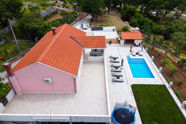 Foto van Villa in Gruda met privézwembad - Vakantiehuis in Gruda, Dubrovnik region - TerraceBalcony